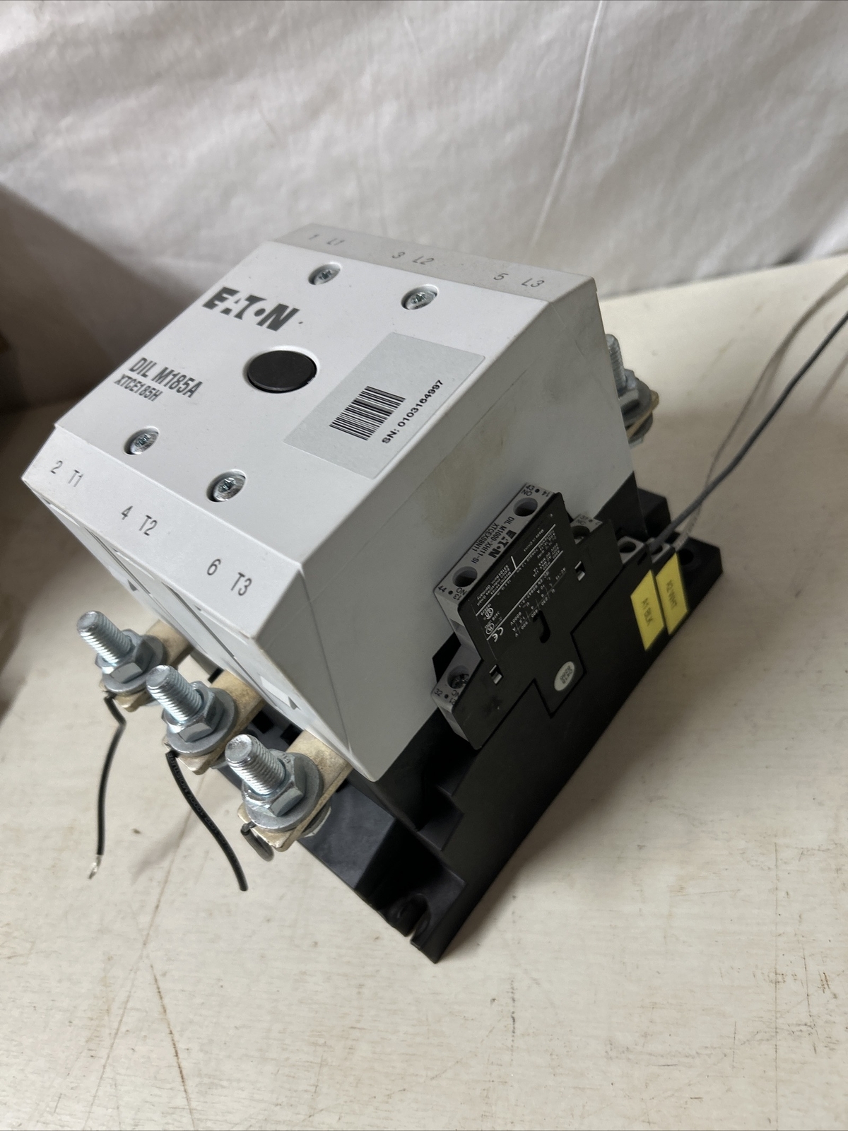 EATON DIL M185A 50-125HP 185A Contactor XTCE185H M225A-XKU-S BLOCK XTCEXTLA225A