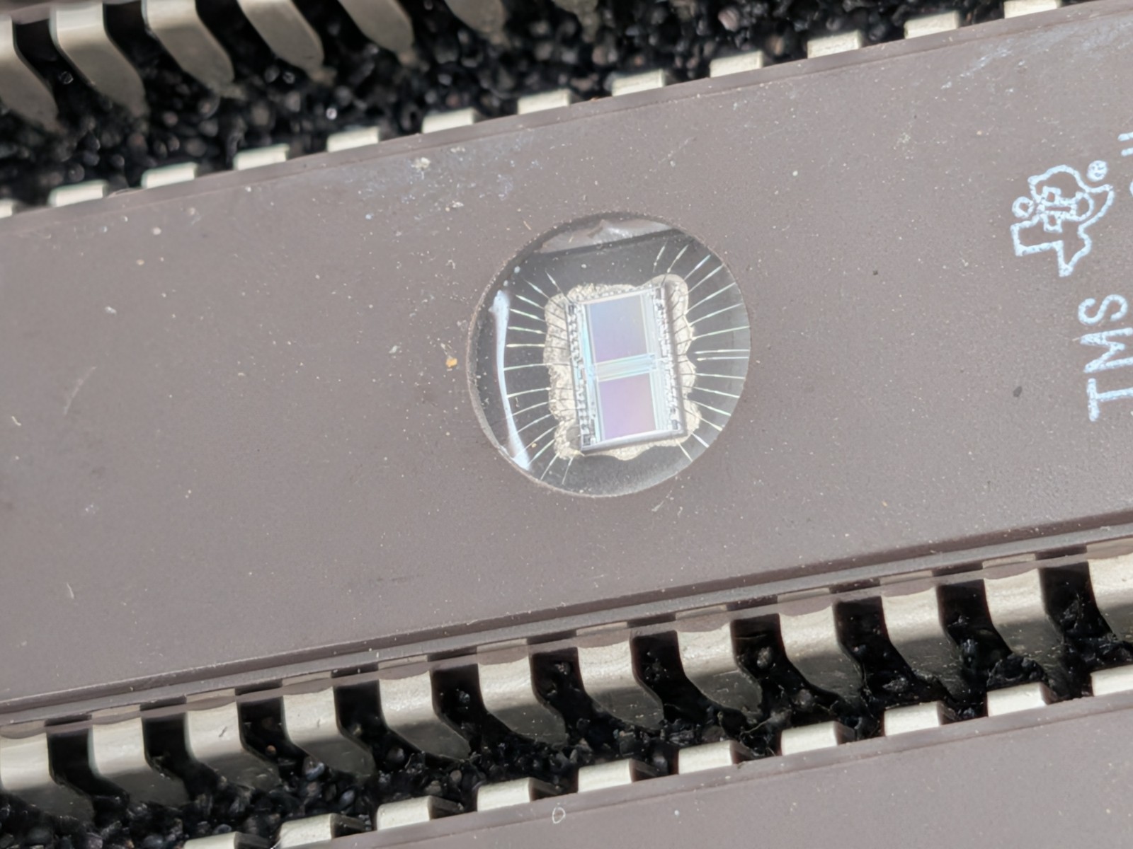 IC Lot. 24 Pcs TI 27C512 28 Pin Ceramic UV EPROM IC + 5 TSCC51 uControllers