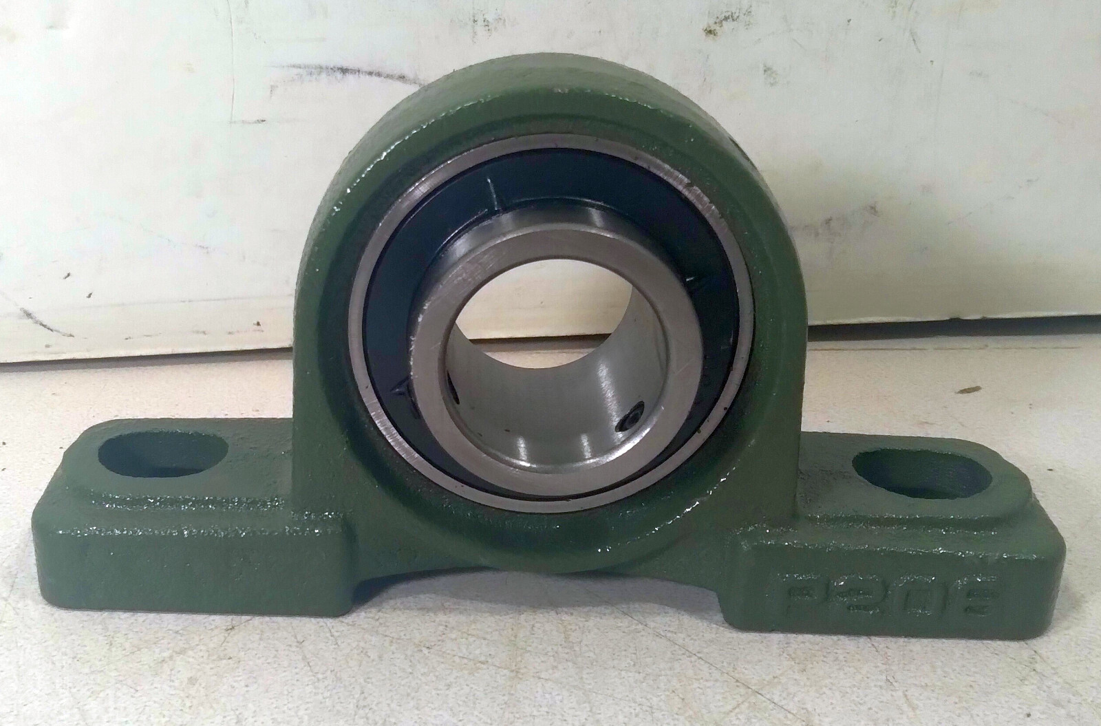 1 NEW UNBRANDED UCP206 1 ¼” BORE 2 BOLT PILLOW BLOCK BEARING NNB ***MAKE OFFER**
