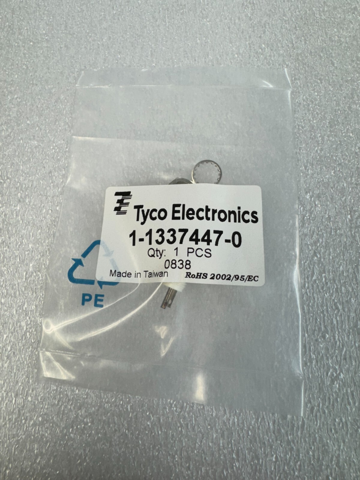 2 pcs TYCO ELECTRONICS 1-1337447-0