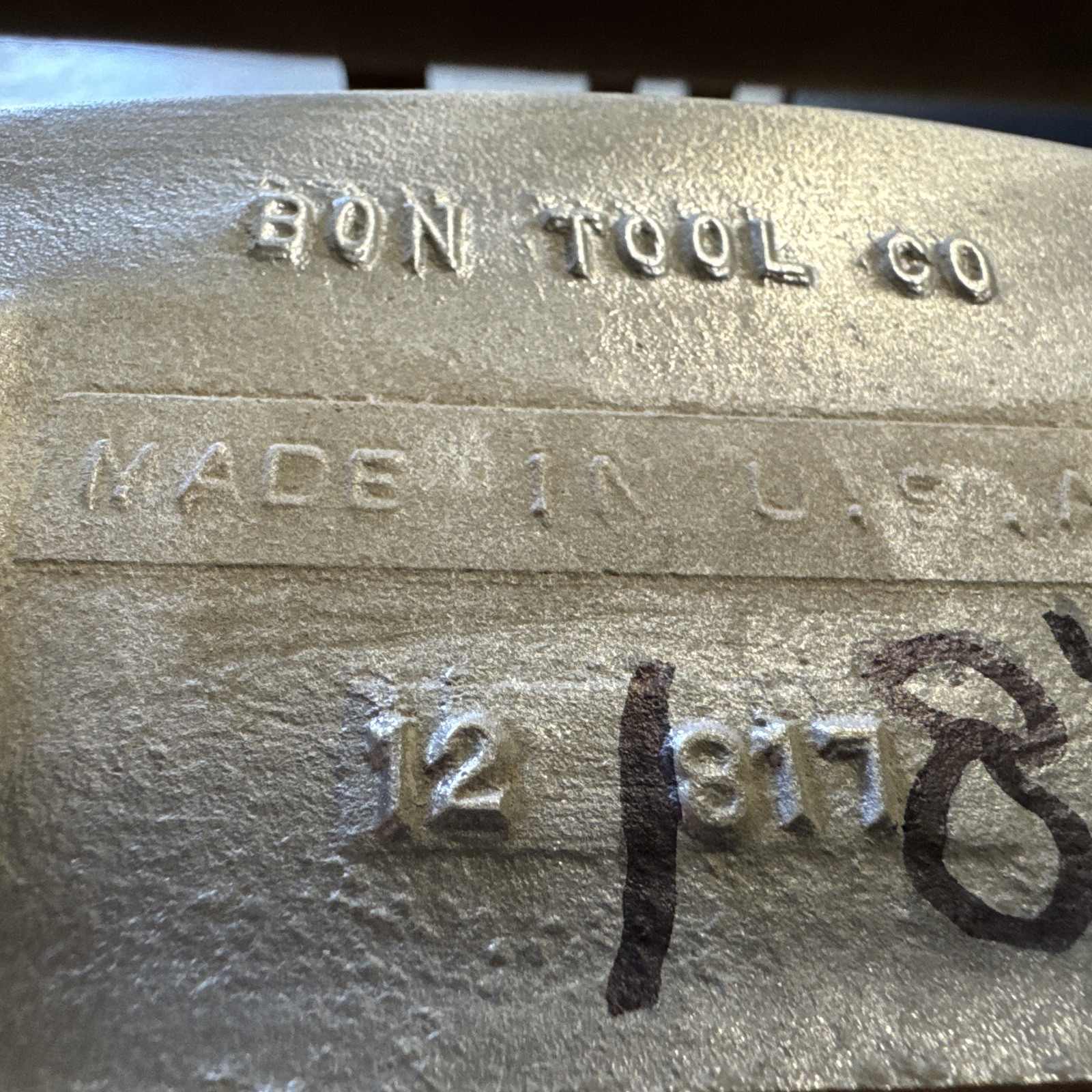 Bon 12-817 Radius Chamfer Tool – 18 Dia 3/4 Lip Wood Handle, Used Once.
