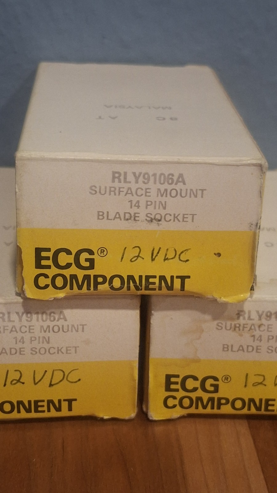 Lot Of 3 – Philips ECG Component RLY9106A Surface Mount 14 PIN Blade Socket
