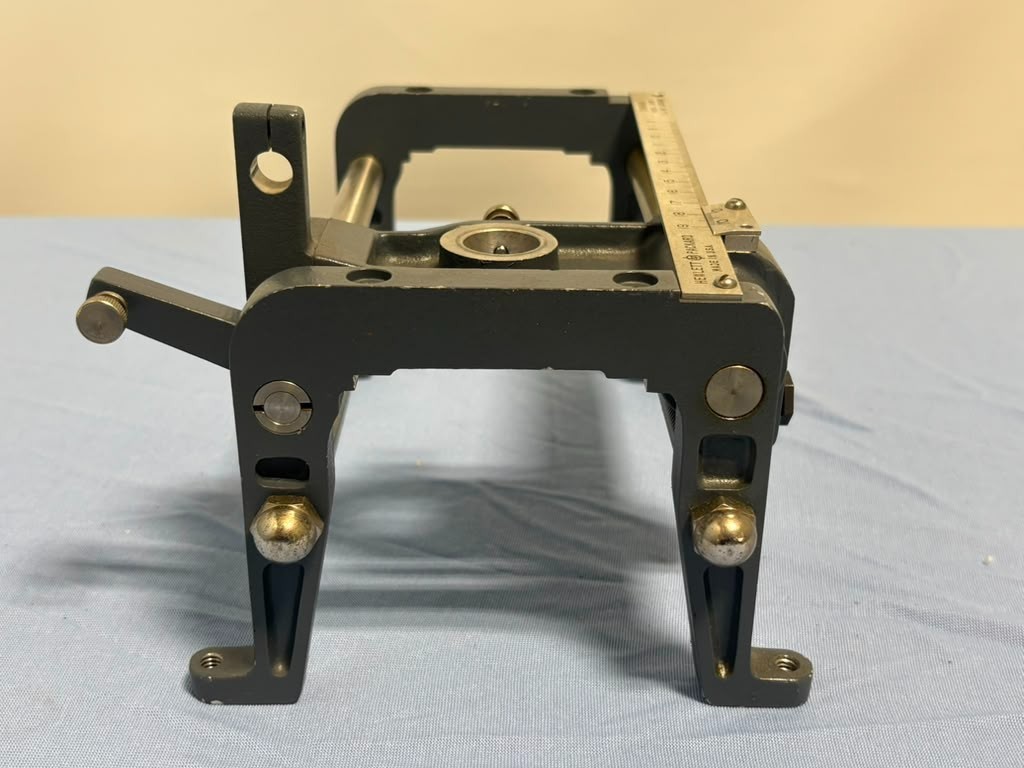 HP Hewlett Packard Slotted Section Part w/ Carriage Probe Model 809B