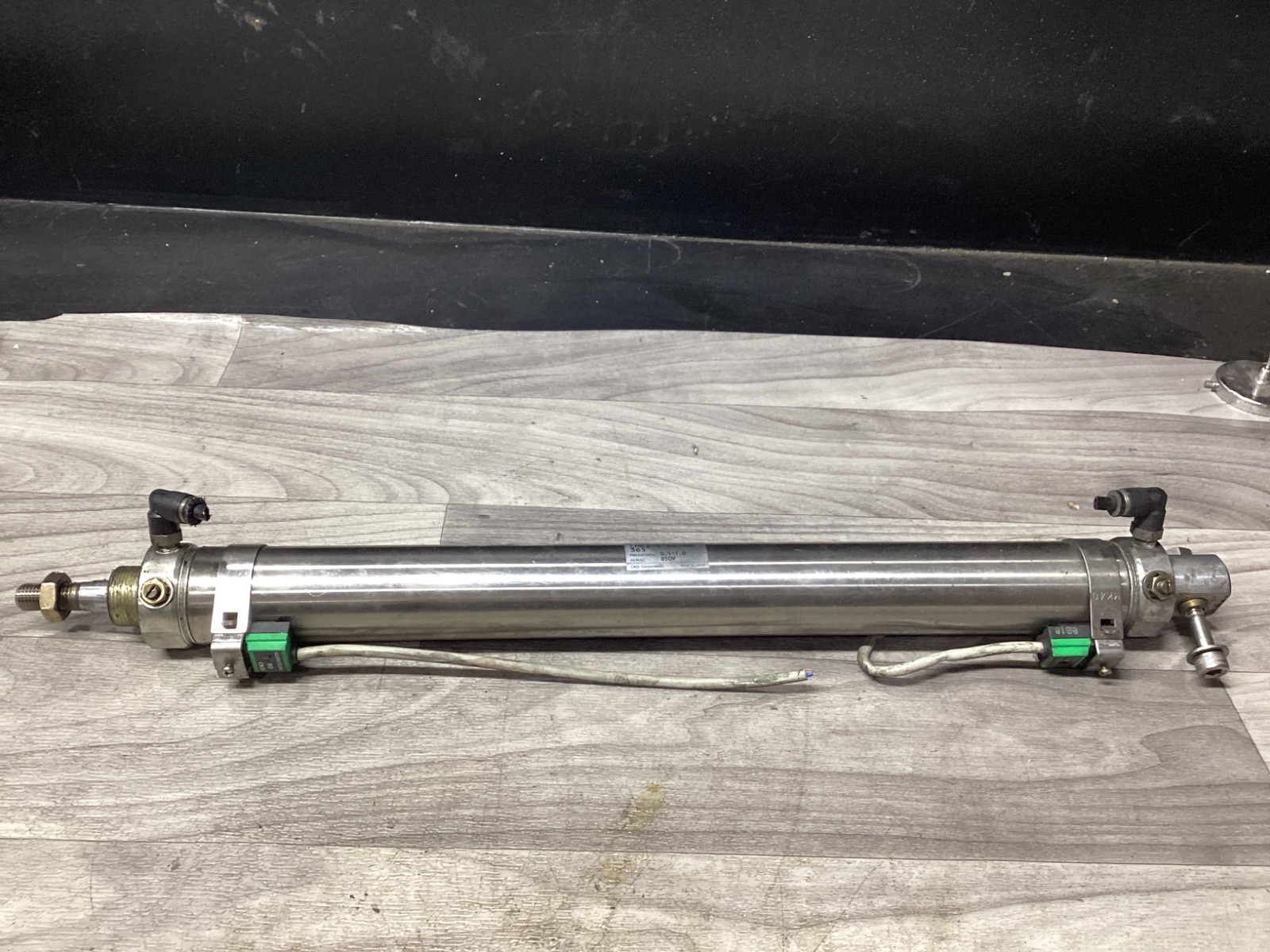 CKD CMK2-C-CC-40 365 CYLINDER #126B153PR3