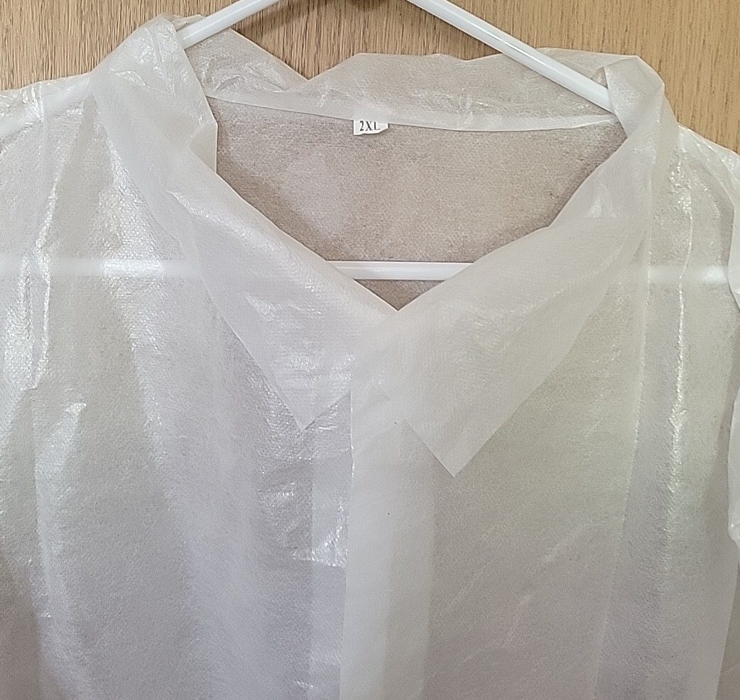 LABCOATS Malt Impact M1830-2X ProLite PE Coated PolyPro Labcoats. Qty 5