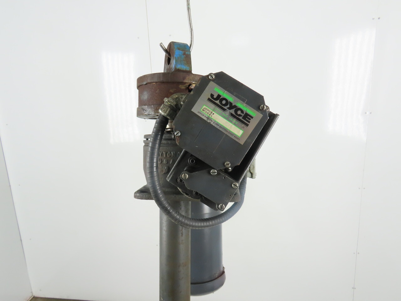 Joyce Dayton 10 Ton 36″ Machine Comdrive Screw Jack W/ 575V 3Ph Motor & Limit