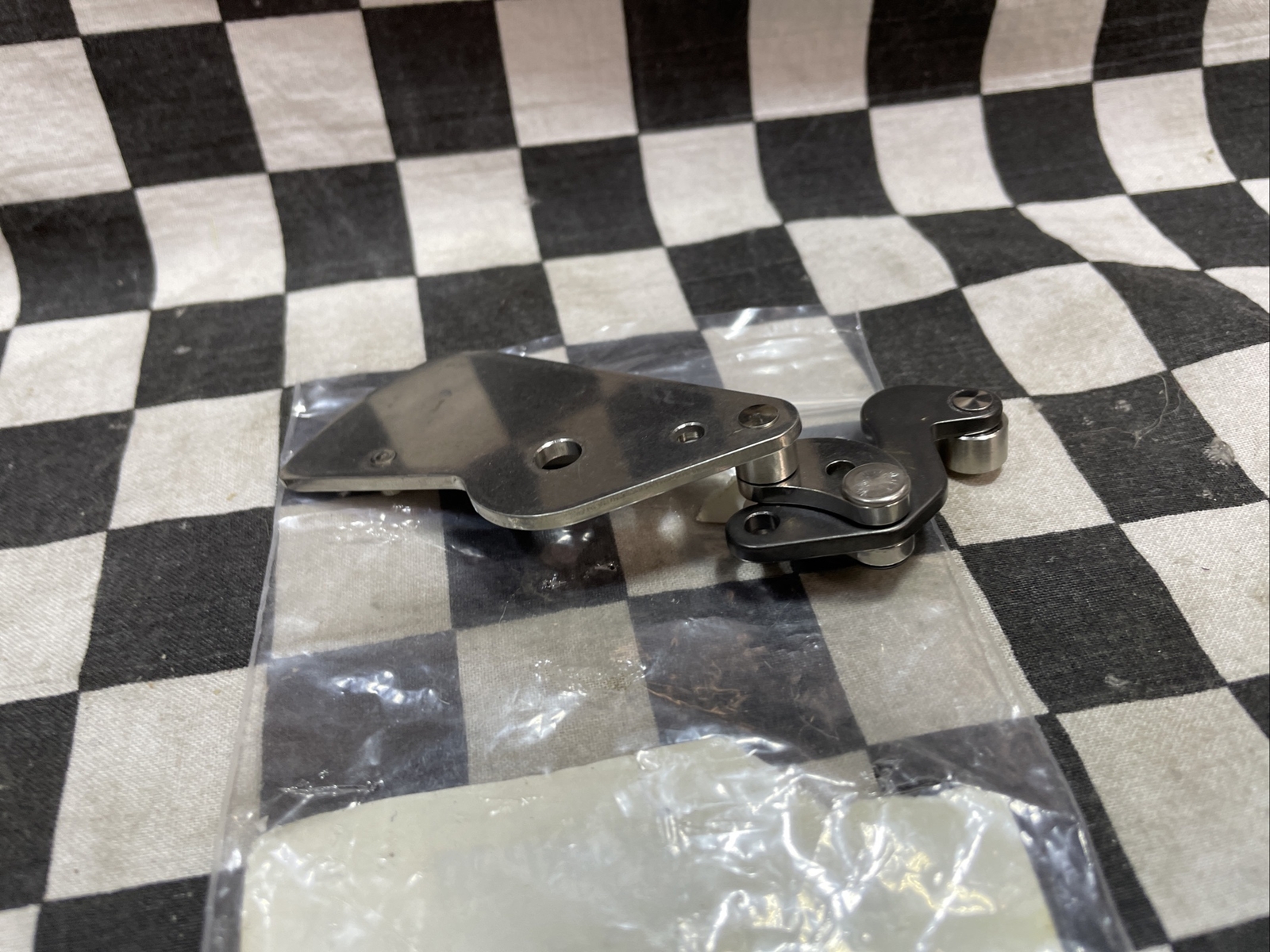 YAMAHA CLAMP LEVER, CL12-16MM, KW1-M2231-00X, KW1-M2231-001, SHIPSAMEDAY#1642E12
