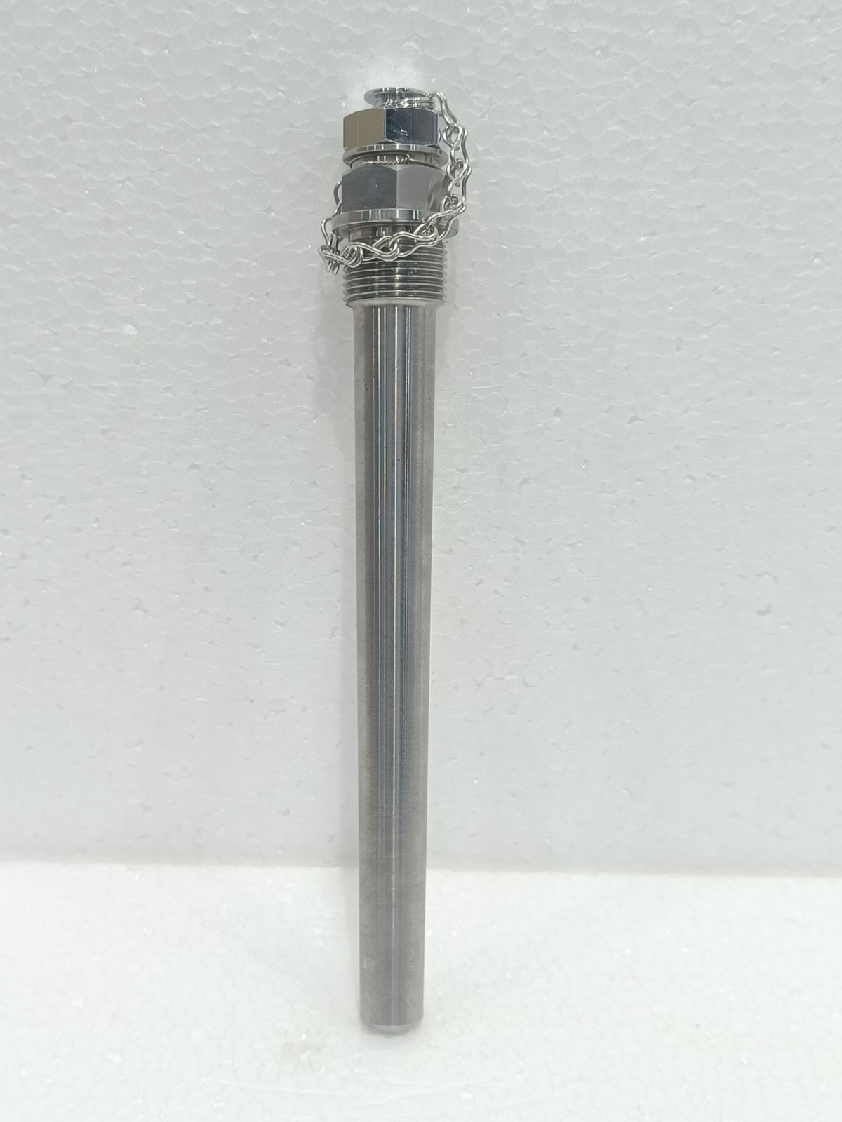 STAINLESS STEEL THERMOWELL WITH THREADED CONNECTION AND PROTECTIVE CAP – 1/2 NPT
