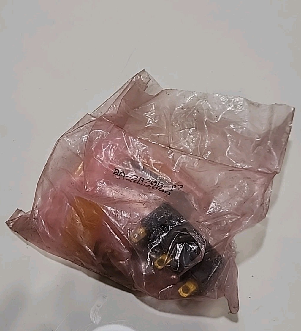 BRAND NEW! MICRO-SWITCH 20A 250V PIN PLUNGER LIMIT SWITCH BA-2R708-P7