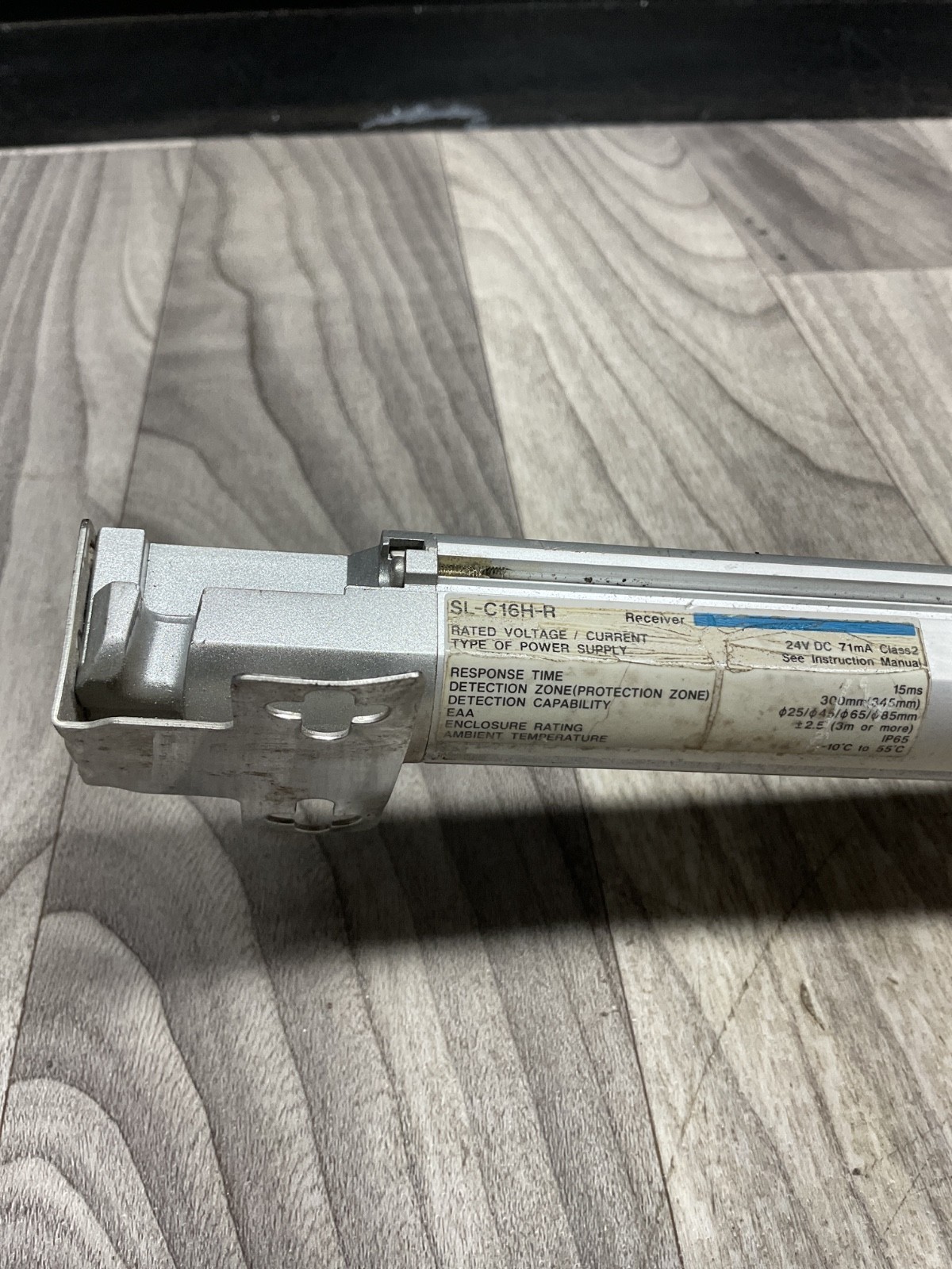 KEYENCE LIGHT CURTAIN RECEIVER SL-C16H-R 24Vdc 71mA #4022D149PR5SI