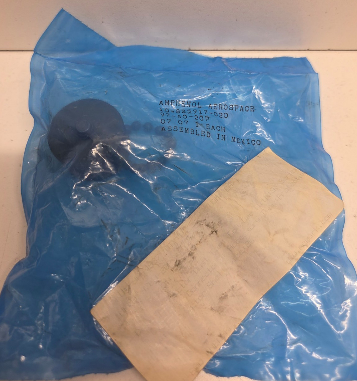 NEW IN BAG! AMPHENOL METAL DUST CAP 10-825917-020 97-60-20P