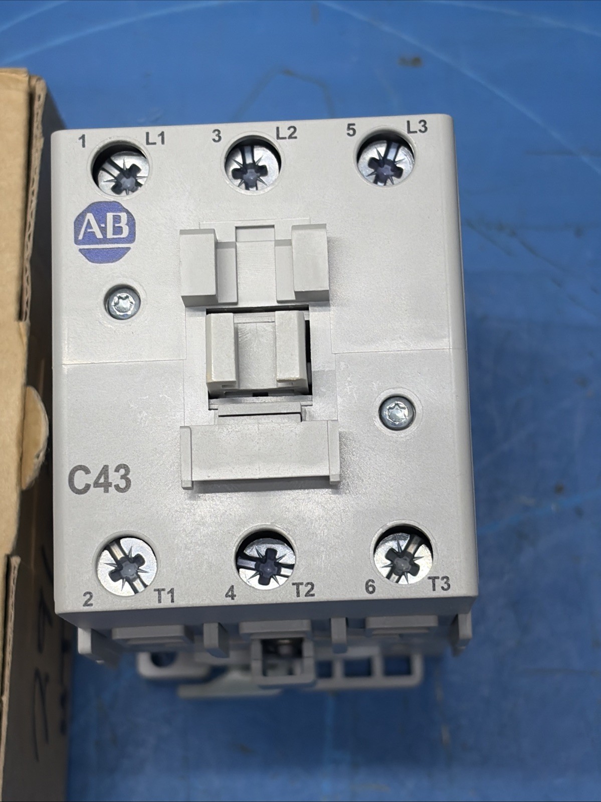 New! Allen Bradley 100-C43L00 Contactor 100-C43*00, 208-240V 60Hz Coil Ser A NIB