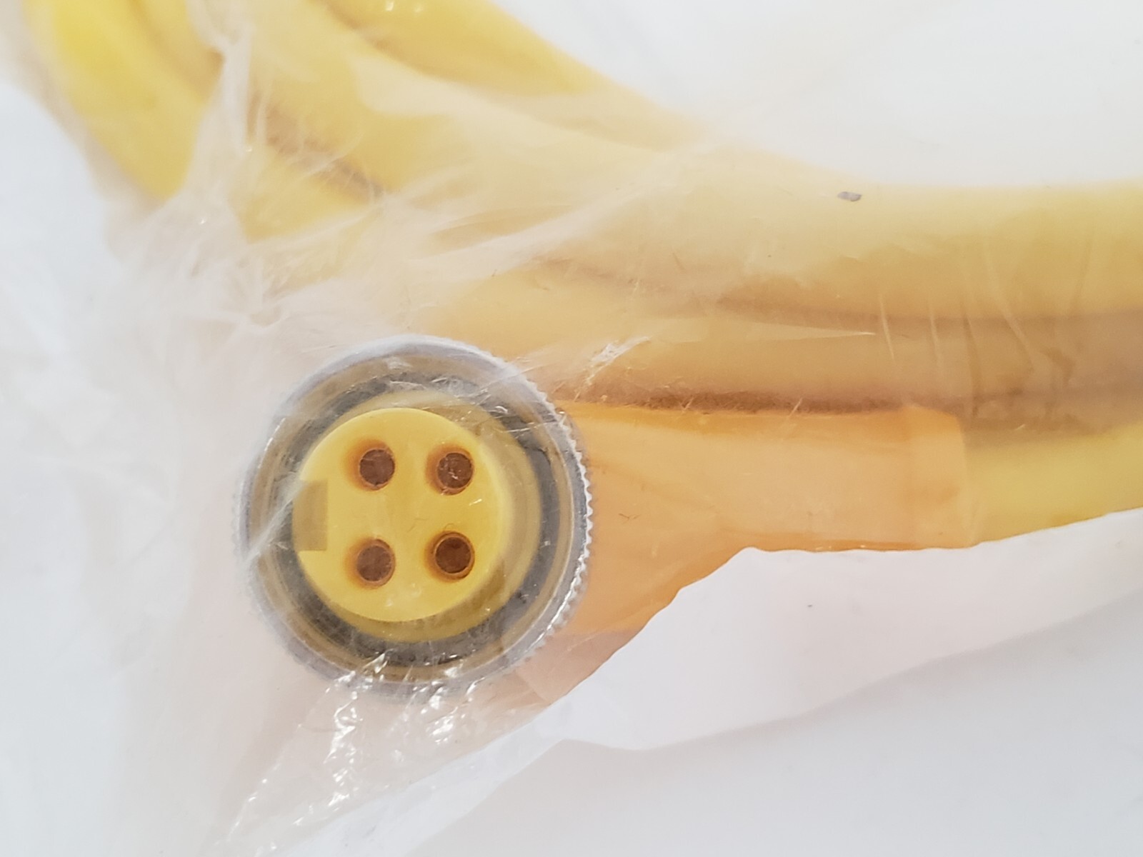 BALLUFF BCC A324-0000-10-072-VX44W6-020-186358 CORDSET (BCC092N) NIB