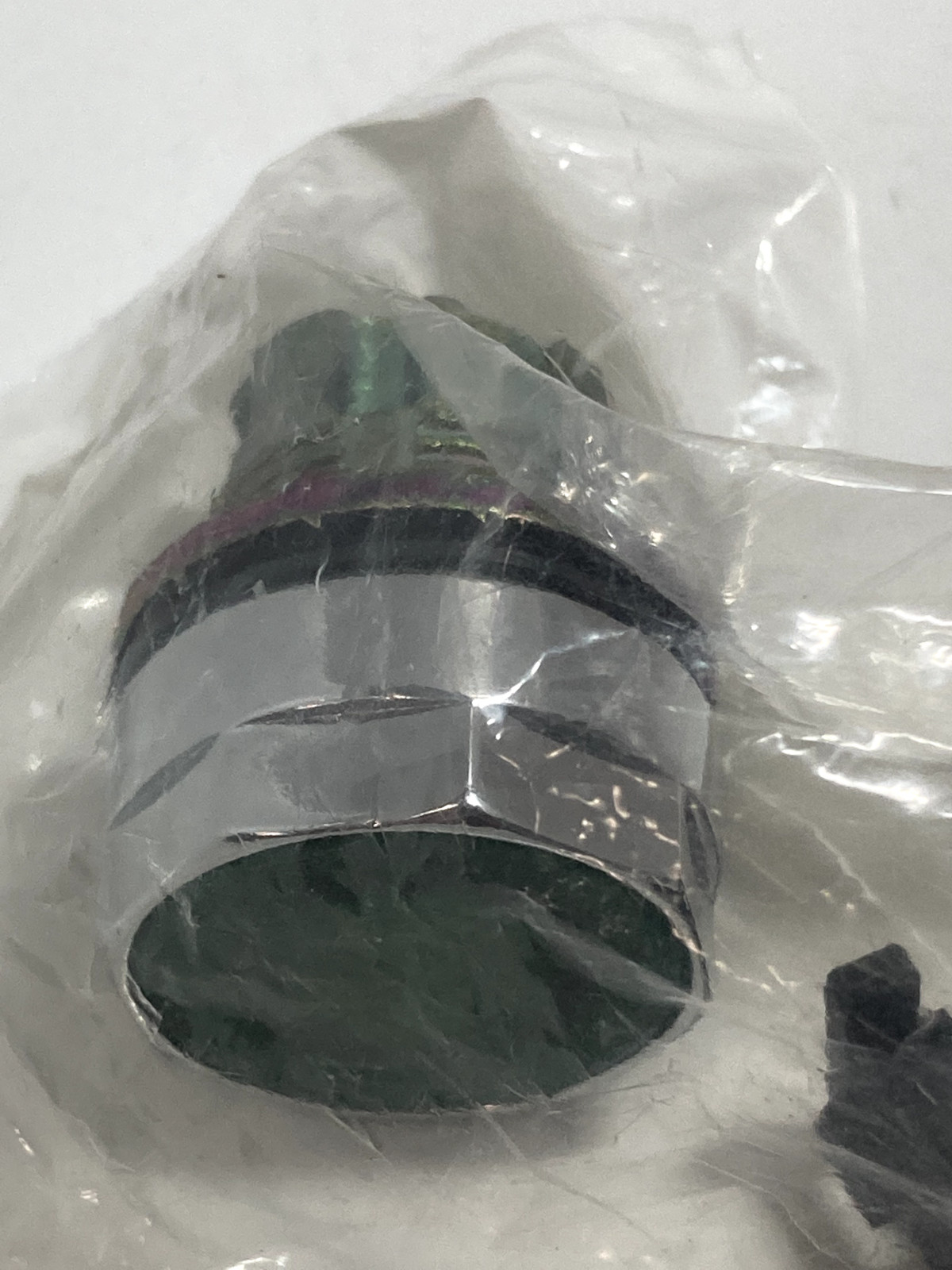 CUTLER HAMMER EM22N3 PUSHBUTTON OPERATOR FLUSH GREEN ILLUMINATED NIB