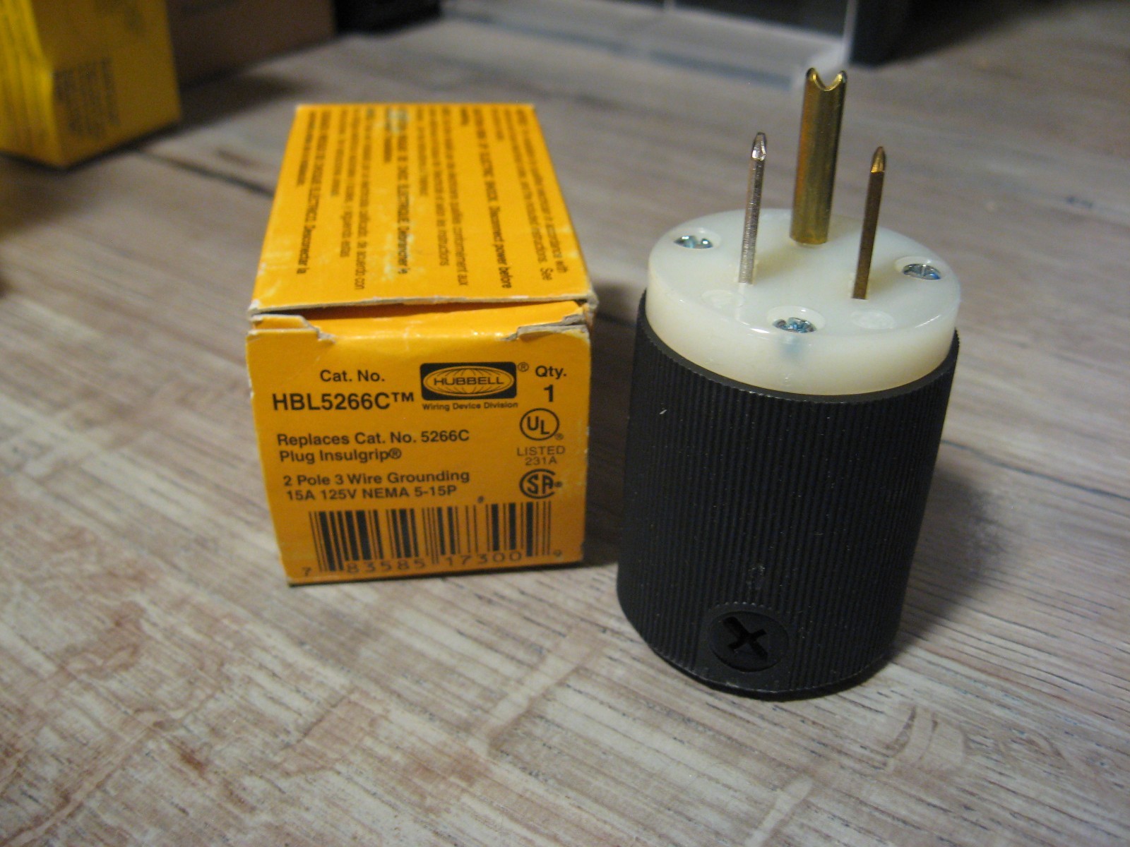 NEW Hubbell HBL5266C 3 Wire Straight Blade Male Connector Plug – 15A 125V