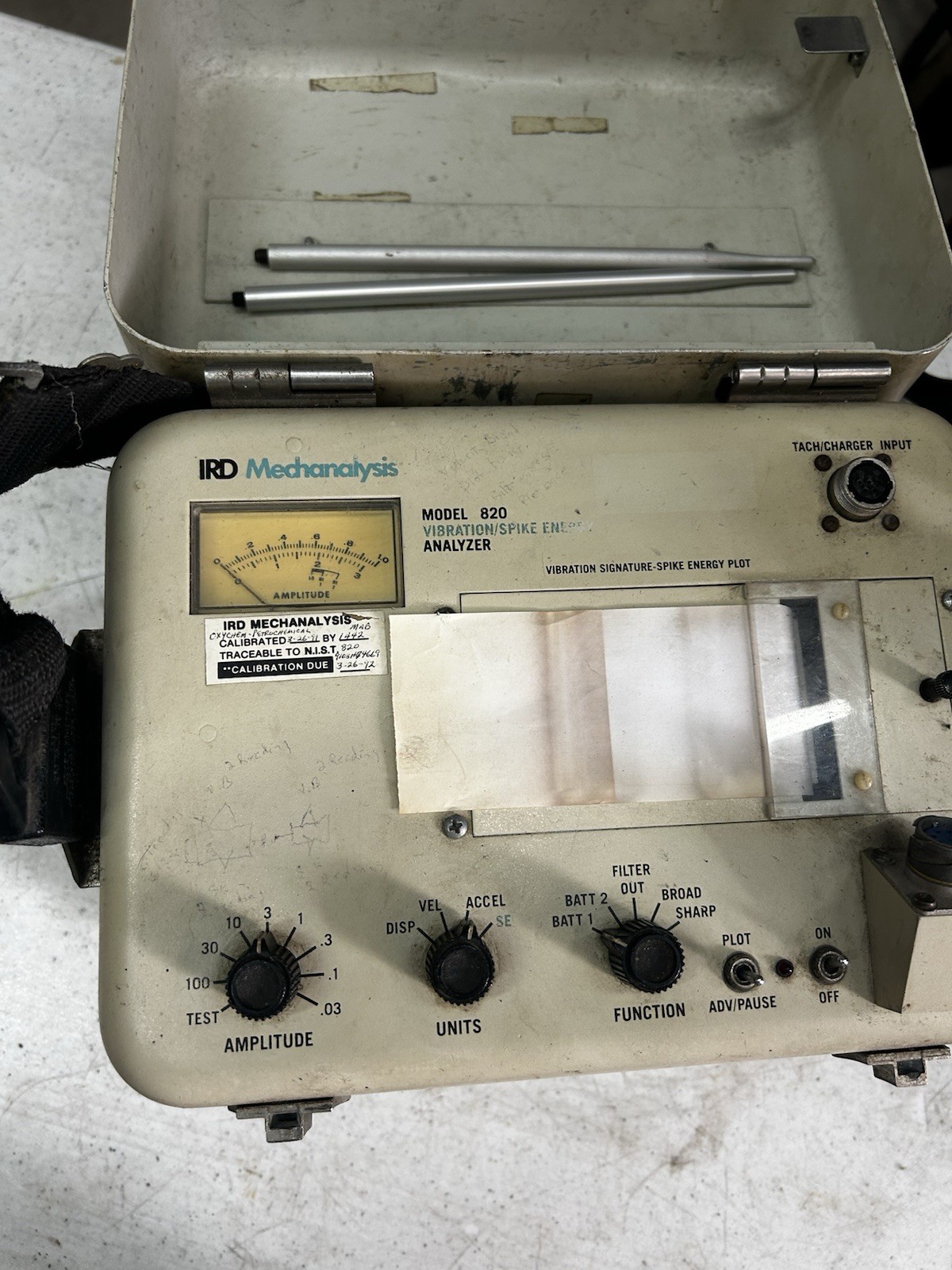 IRD Mechanalysis Model 820 Vibration Spike Energy Analyzer Free Shipping