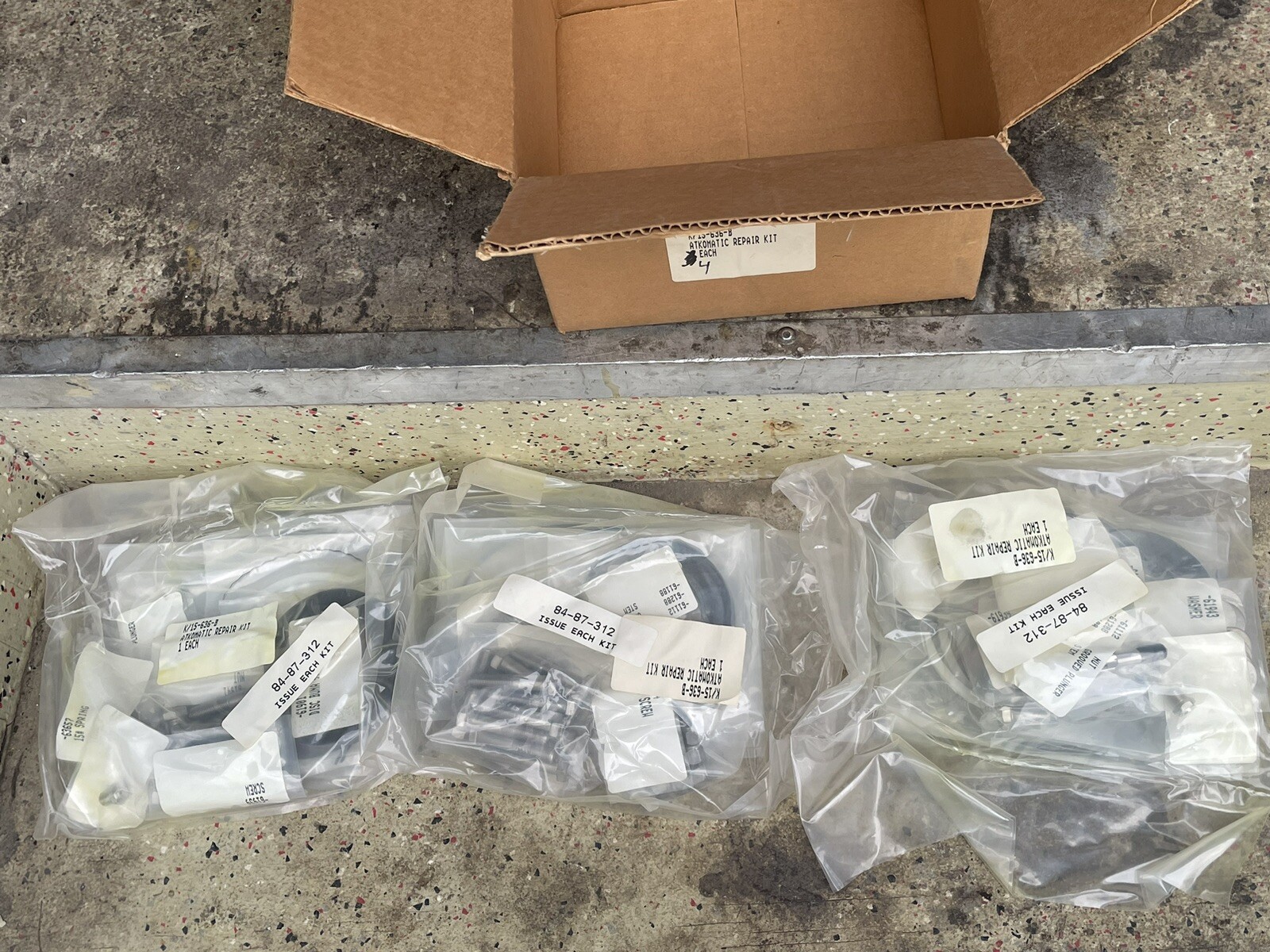 (Box Of 8) New Atkomatic K/15-636-B Repair Kits, 84-87-312