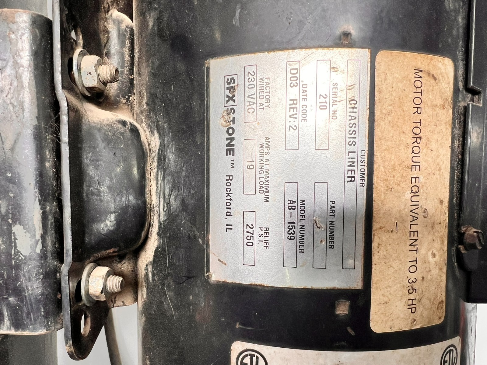 9000lb CAR/TRUCK HOIST TWINLIFT BY CHASSIS LINER W/OVERHEAD BOOM ENGINE LIFT