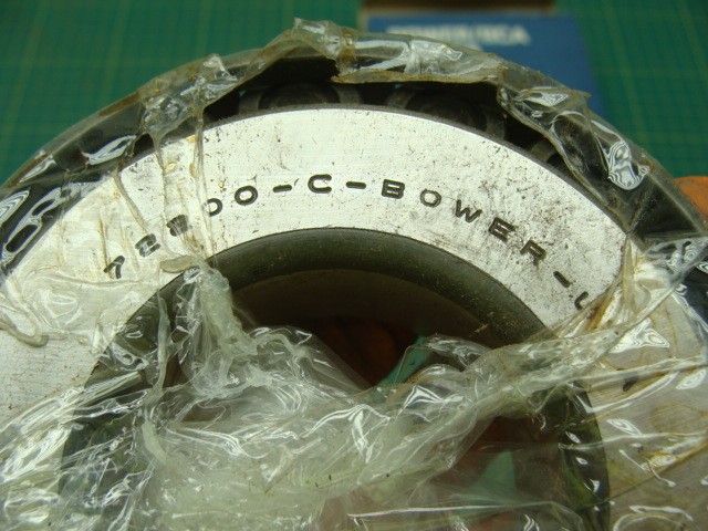 LOT OF 2 GENUINE BOWER BCA TAPERED ROLLER BEARINGS 72200-C