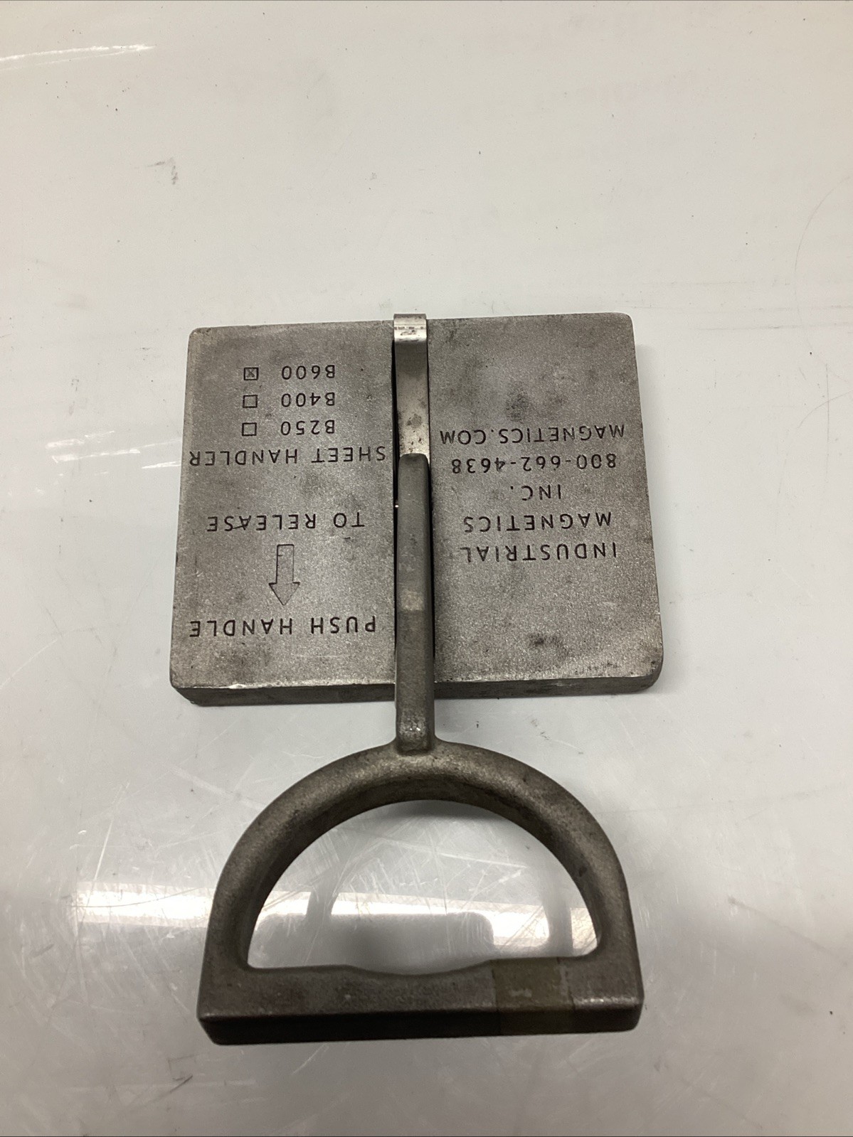 Mag-Mate B600 Lifting Magnet, 600 Lb Flat Steel Cap U-409S