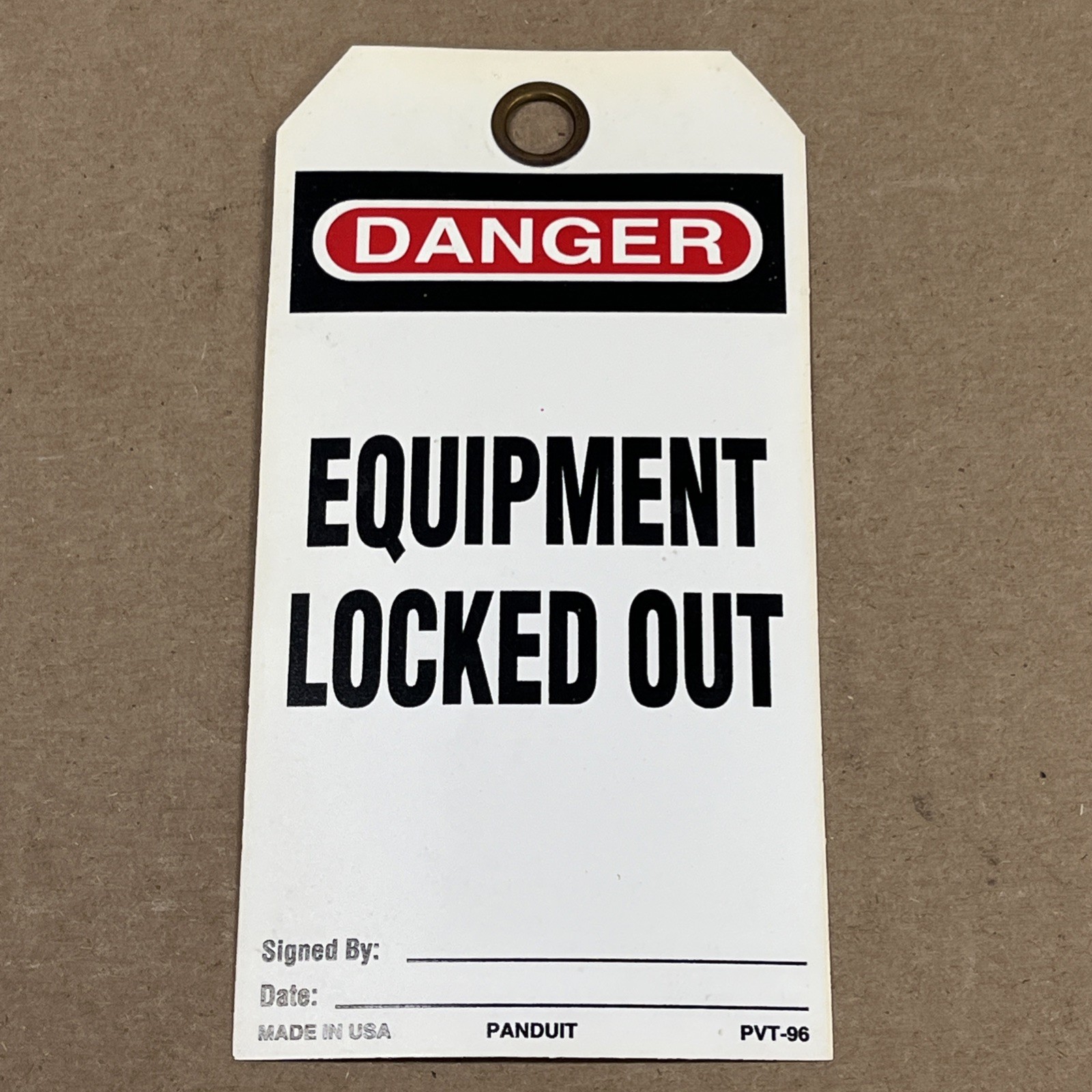 PANDUIT PVT-96 Vinyl Equipment Locked Out Tag Write-On 5-3/4″ x 3″
