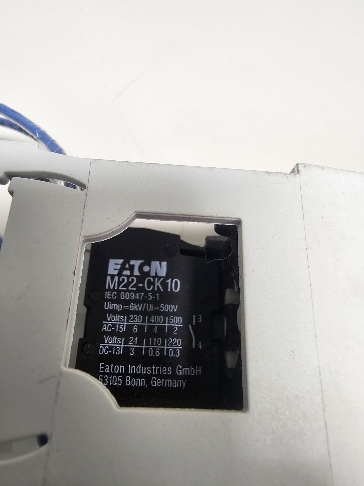 Moeller Klockner M22-CK10 Eaton Contact Block M22CK10 with Switch