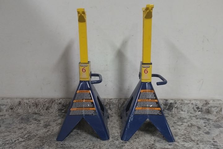 Hein-Werner HW93506 2 Pk 6 Ton Load Cap 25-1/4 In Max Extended H Vehicle Stand