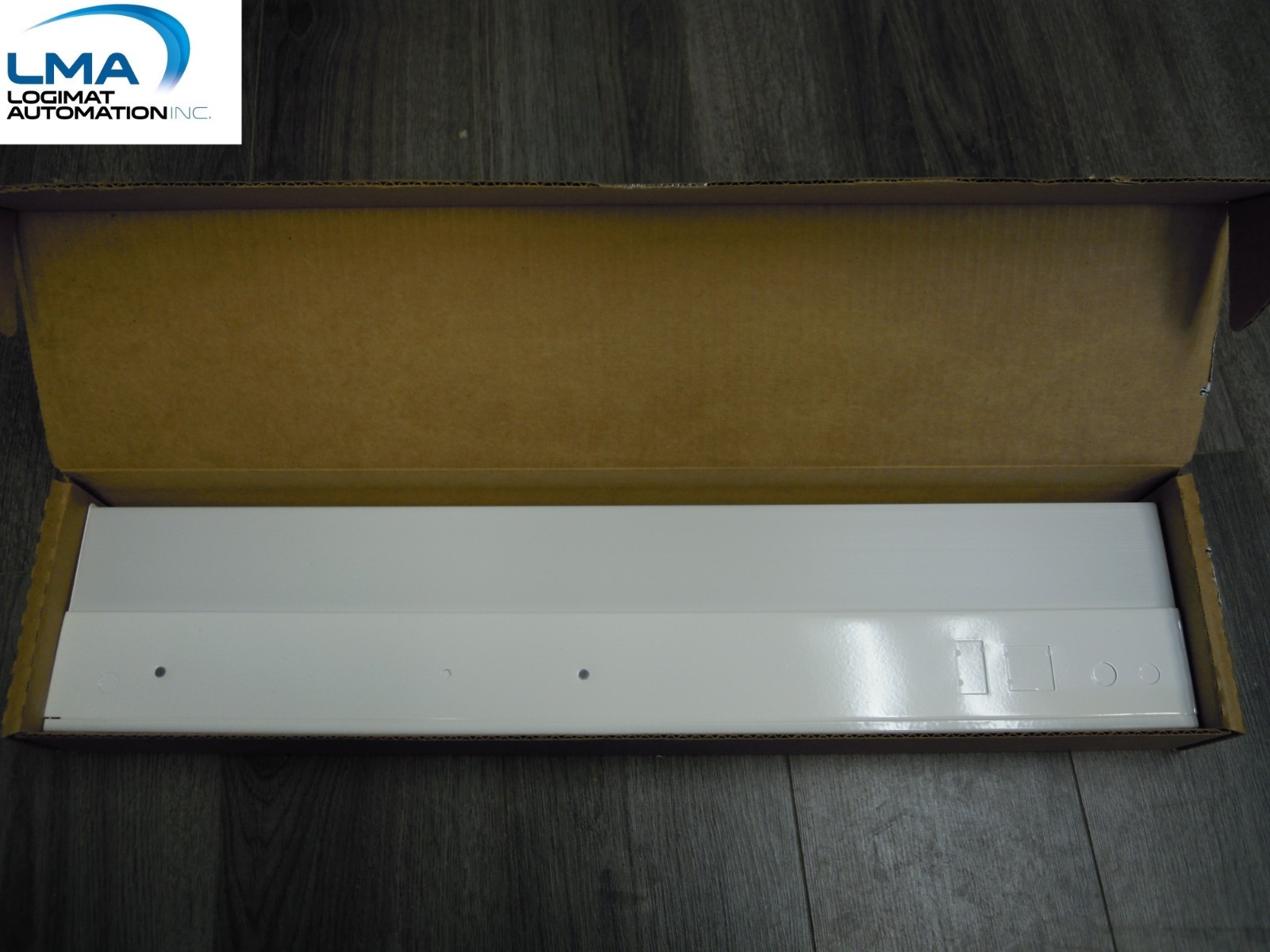 PHILIPS 8UC117W-UNV DAY-BRITE 2ft FLUORESCENT LUMINAIRE 17W T8 *** NEW