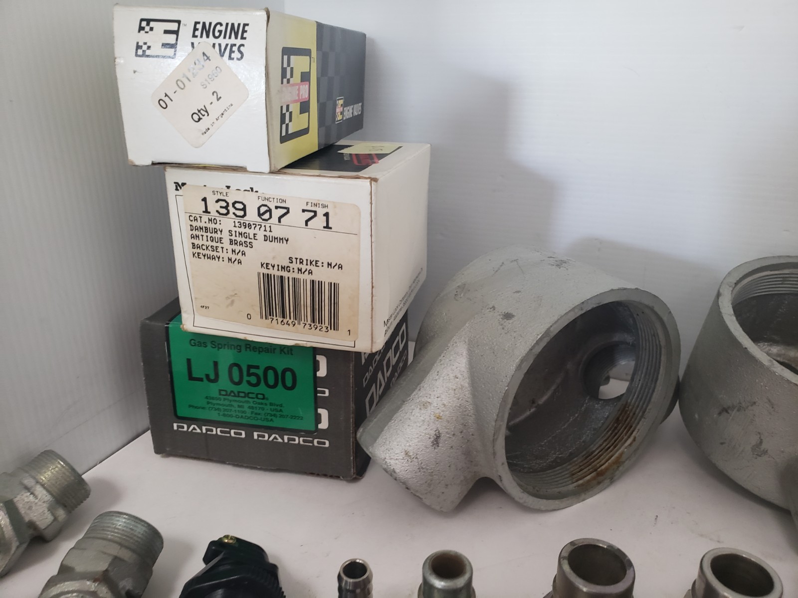 LARGE ASST. DADCO, MASTER LOCK, T&B, SNAP-TITE, CROUSE HINDS & OTHER INDUSTRIAL