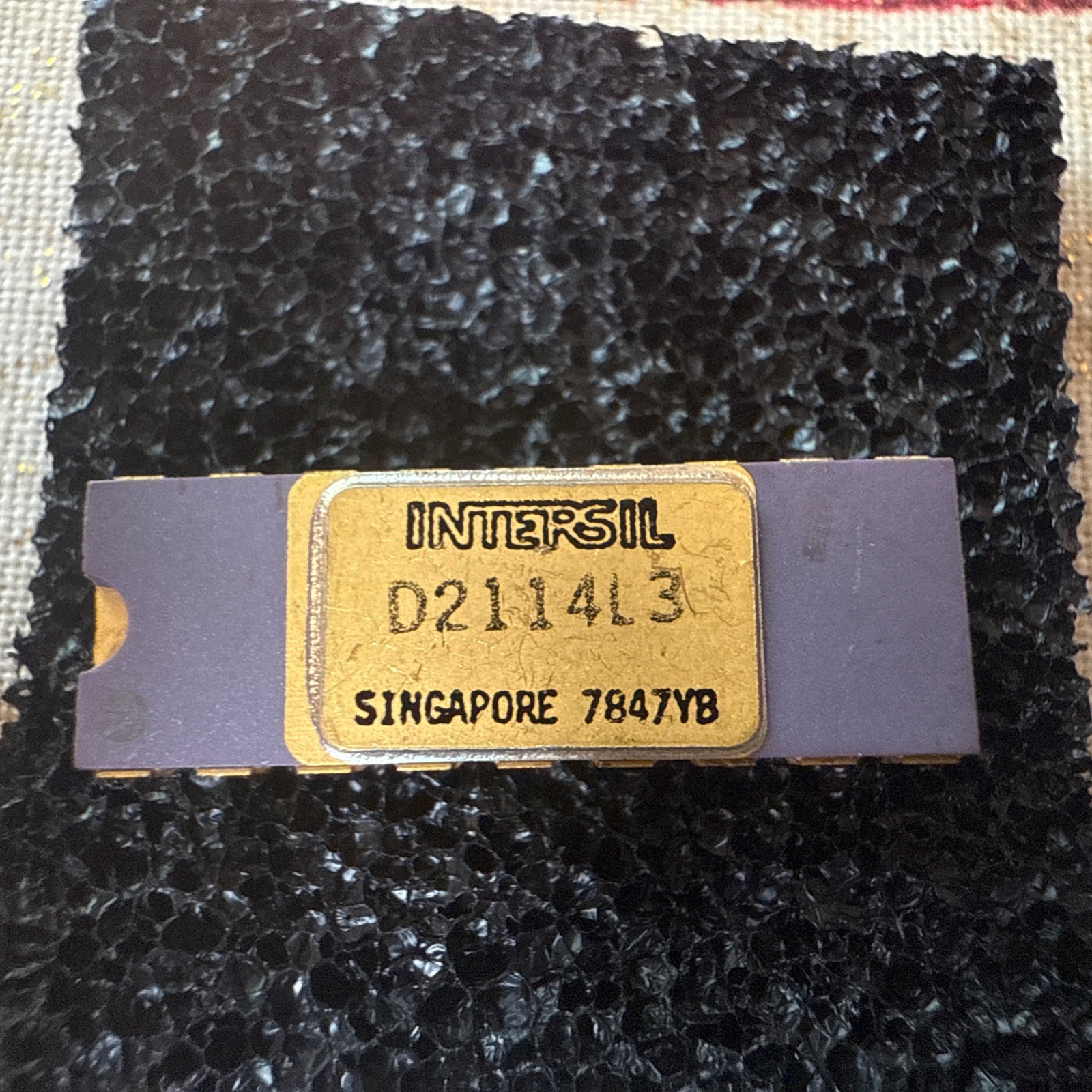 ** Quantity 1 ** INTERSIL D2114L3