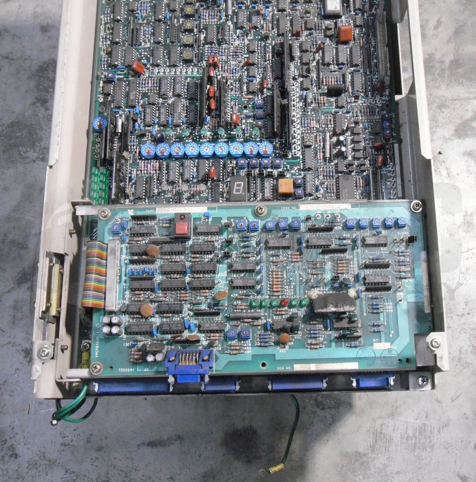 YASKAWA CIMR-MTII-7.5K.B TRANSISITOR INVERTER *READ*
