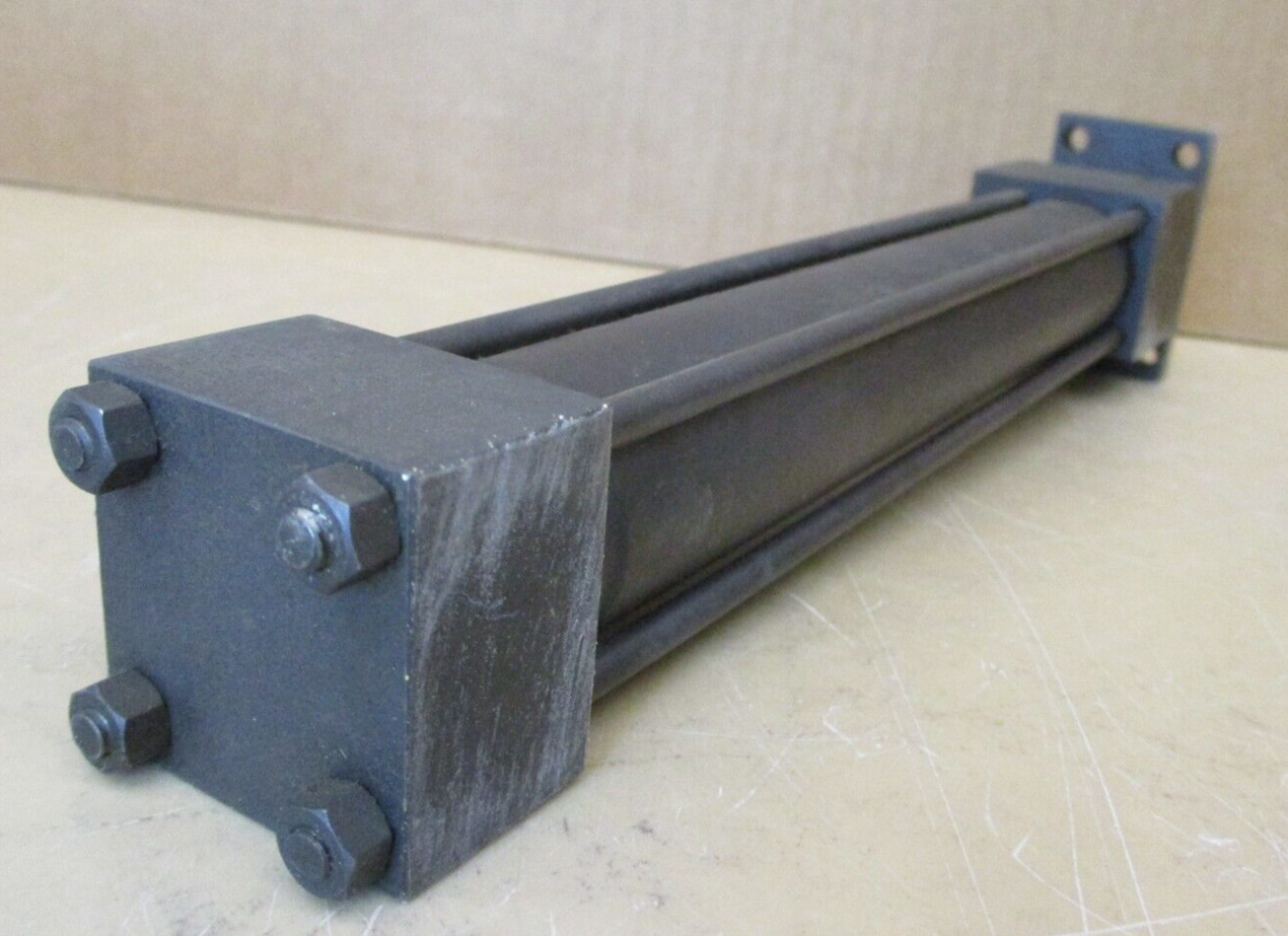 Parker Fluidpower Cylinder 01.00 CJ 2ANUS18M 7.250 250 PSI AIR 1061OMF