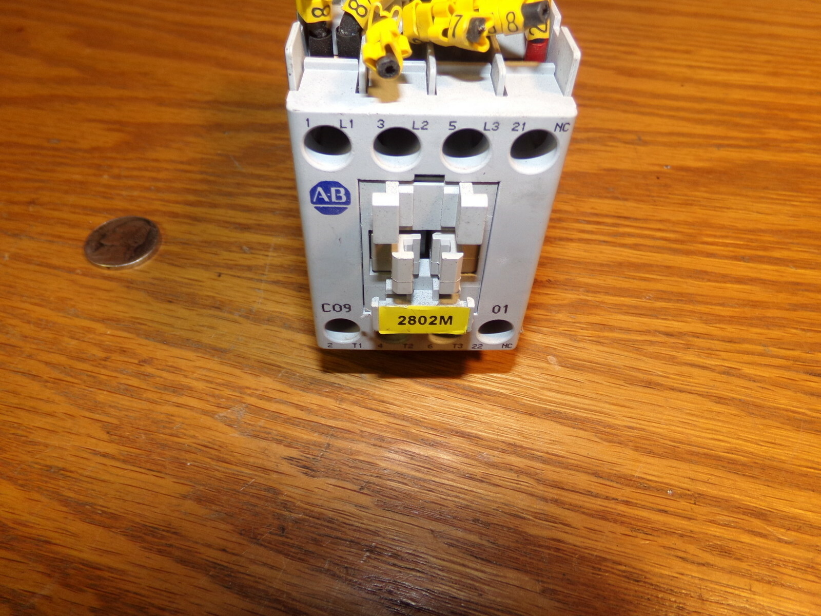 Allen Bradley series A Relay 100-C09Z*01 *FREE SHIPPING*