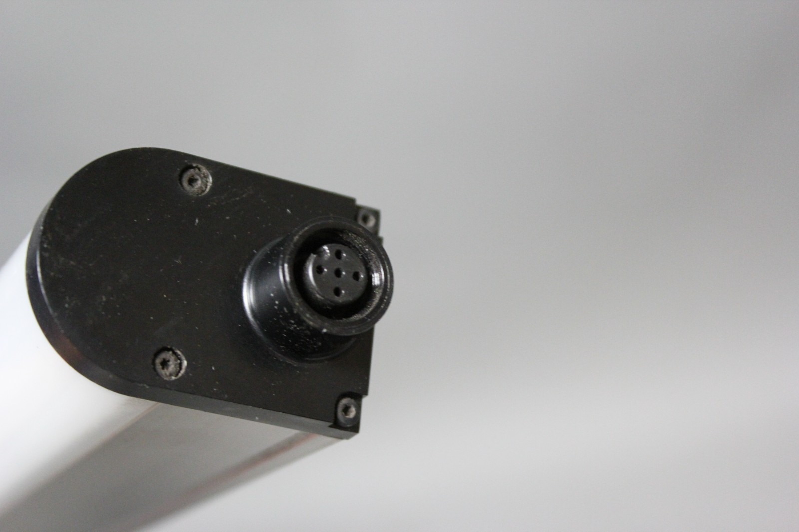 BANNER LED WORKSTATION LIGHT WLB32C570PBQ