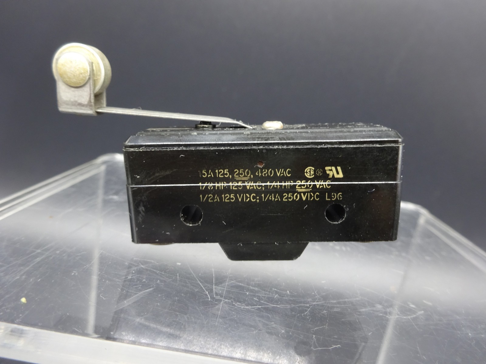 Selecta Switch Micro Switch SS71-BZ-2RL2-A2 Precision 15A 120vac to 480v SPDT