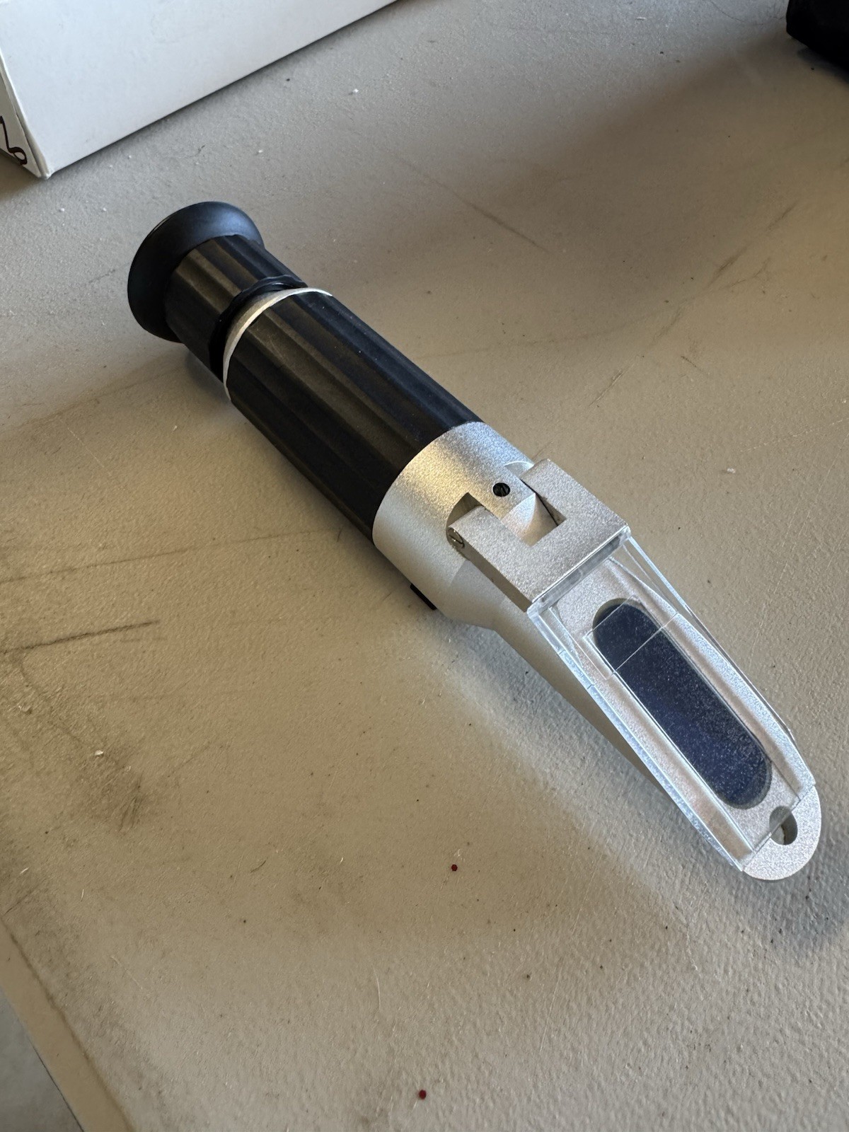 PORTABLE WESTOVER RHB-32ATC BRIX REFRACTOMETER 0-32 deg