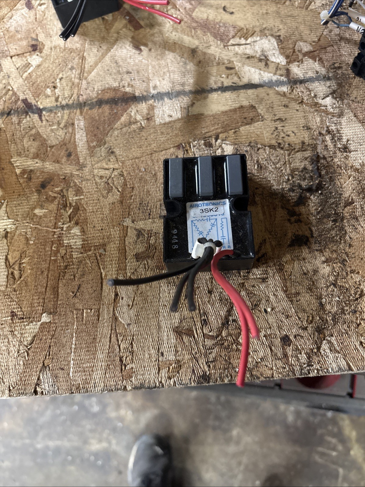 AIROTRONICS WIRE RELAY UNIT 3SK2