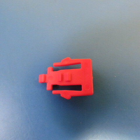 Delphi 15477038 Qty of 200 per Lot Automotive Connectors RED CPA LOCK MICRO 64