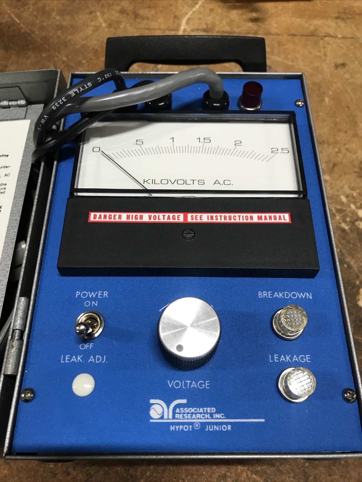 ASSOCIATED RESEARCH TESTER PORTABLE HYPOT JUNIOR 411A 115VAC