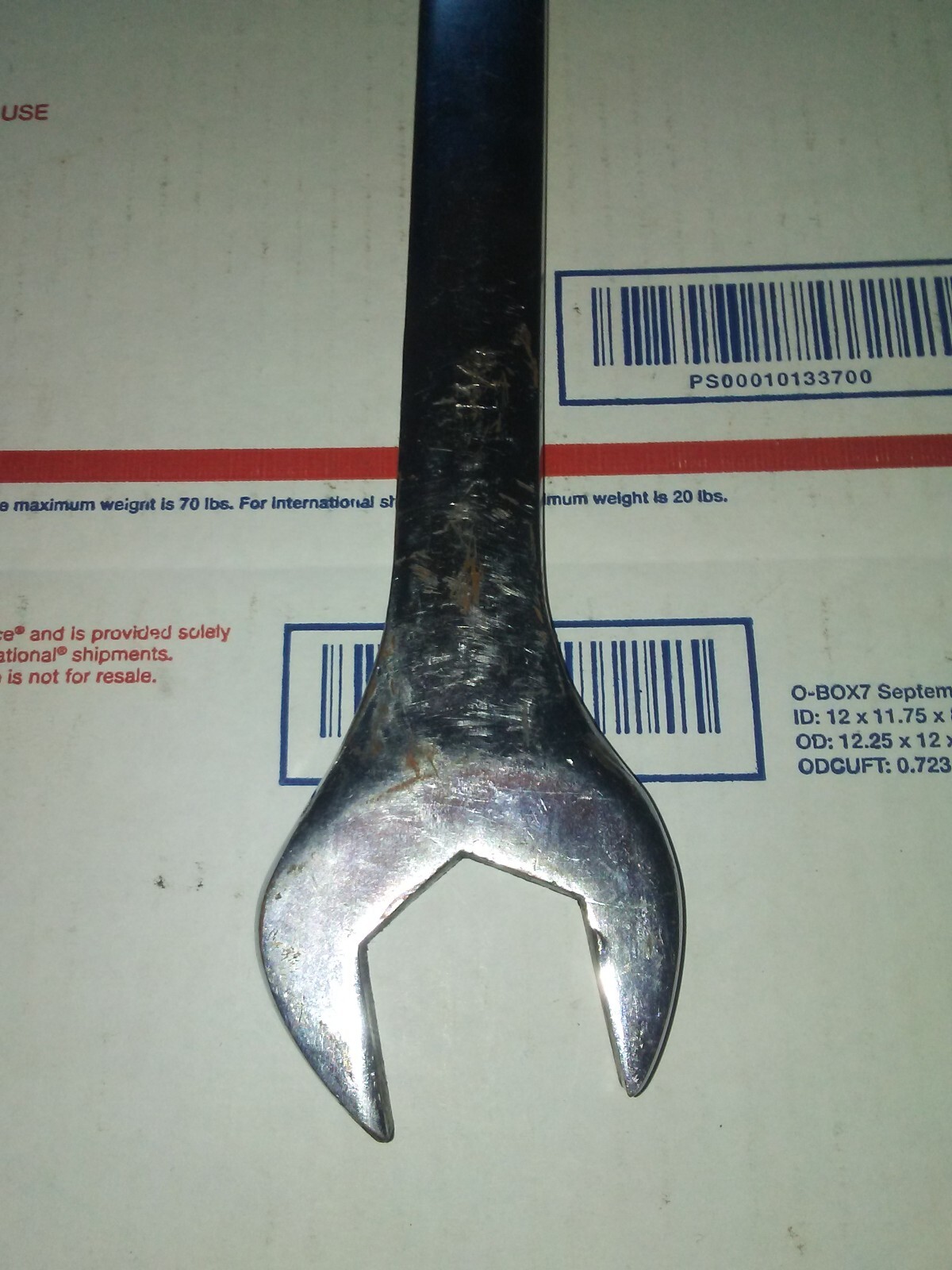 1 3/8 Inch 12 Point Combination Used 16.2 in. long 1.78lbs. 1/2 thick Heavy duty