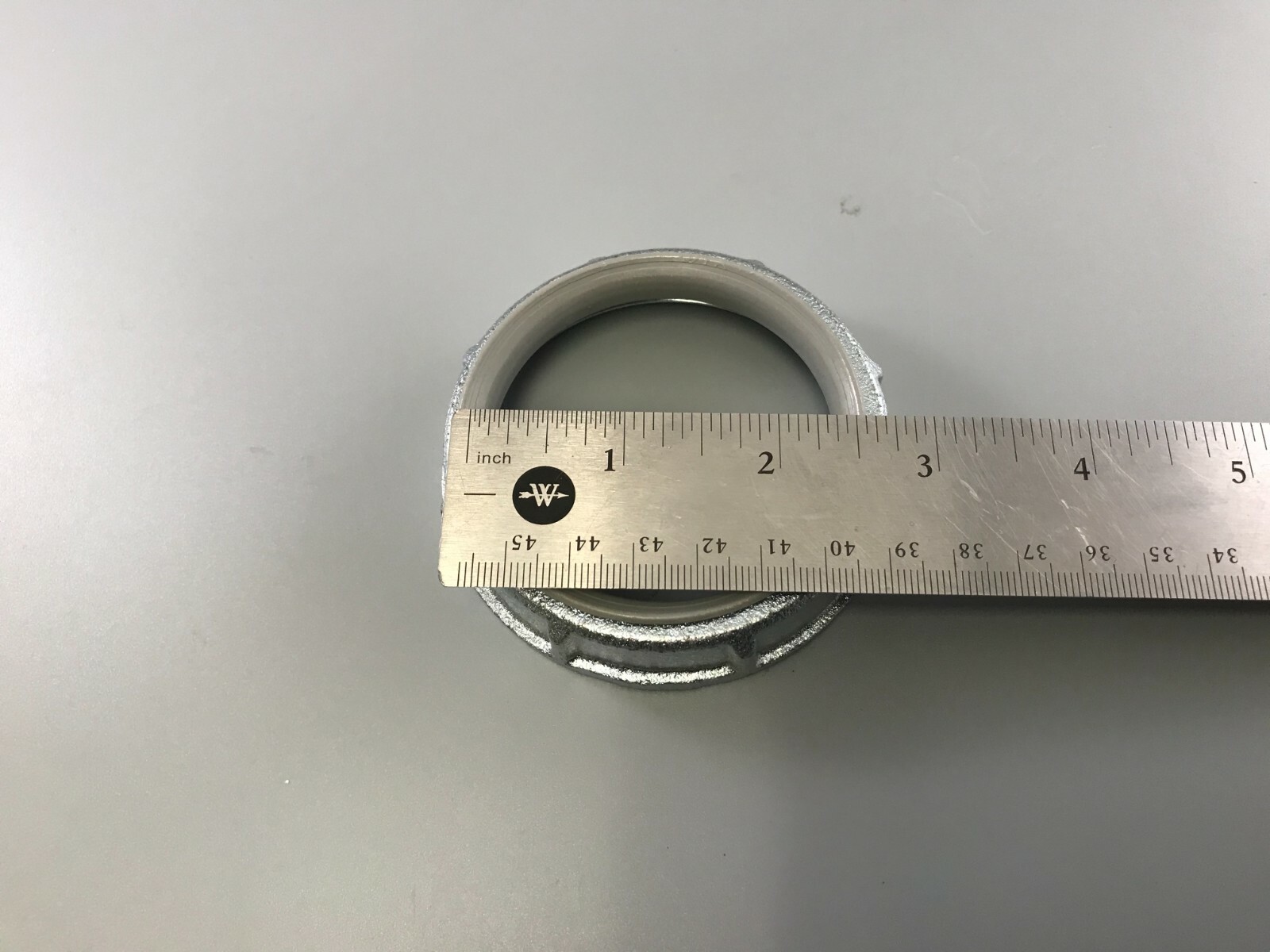 THOMAS & BETTS BI 907 GROUNDING BUSHING GALVANIZED IRON 2-1/2″ RIGID I.M.C.