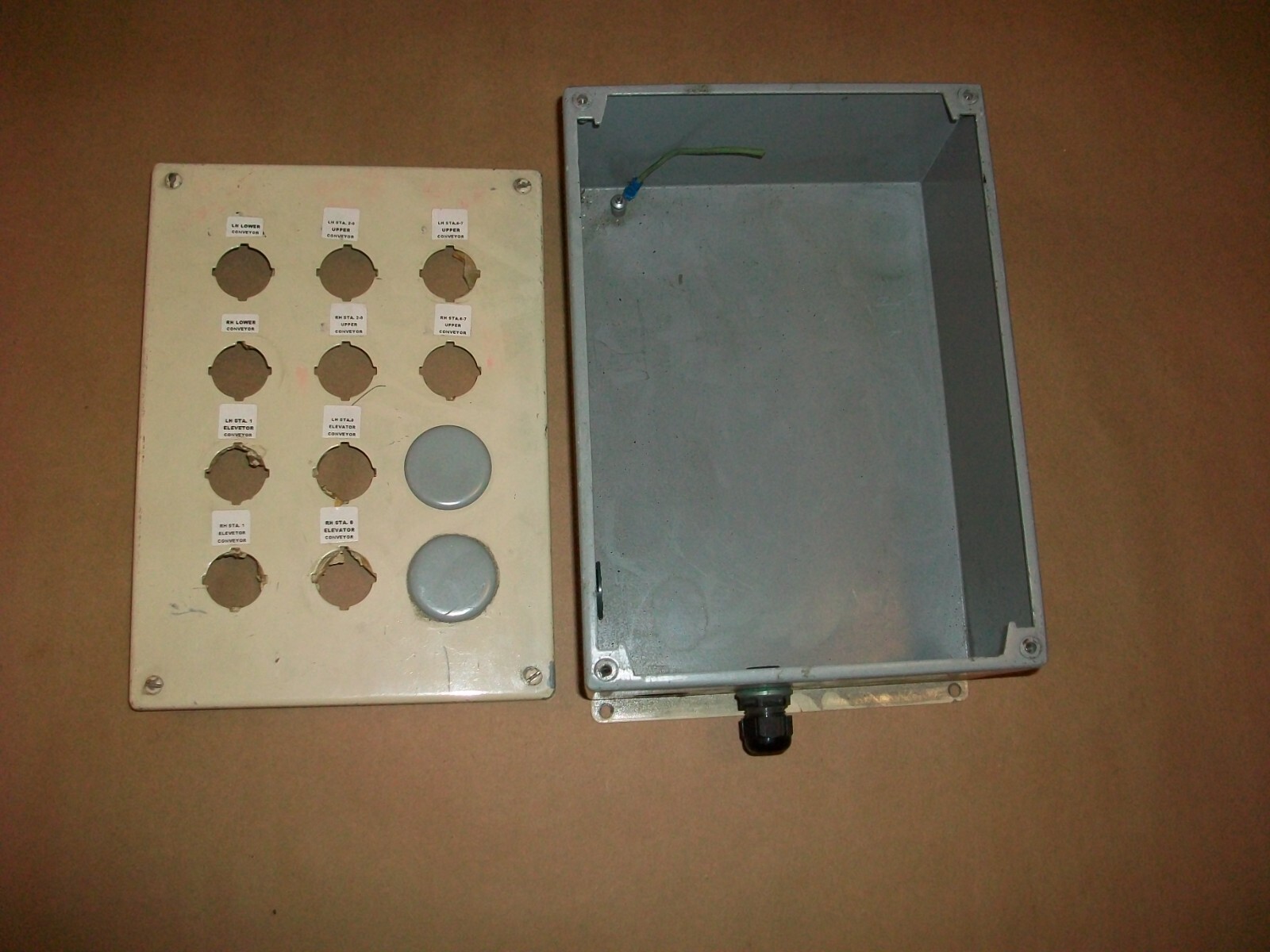 Hoffman Push Button Box E-12PBX