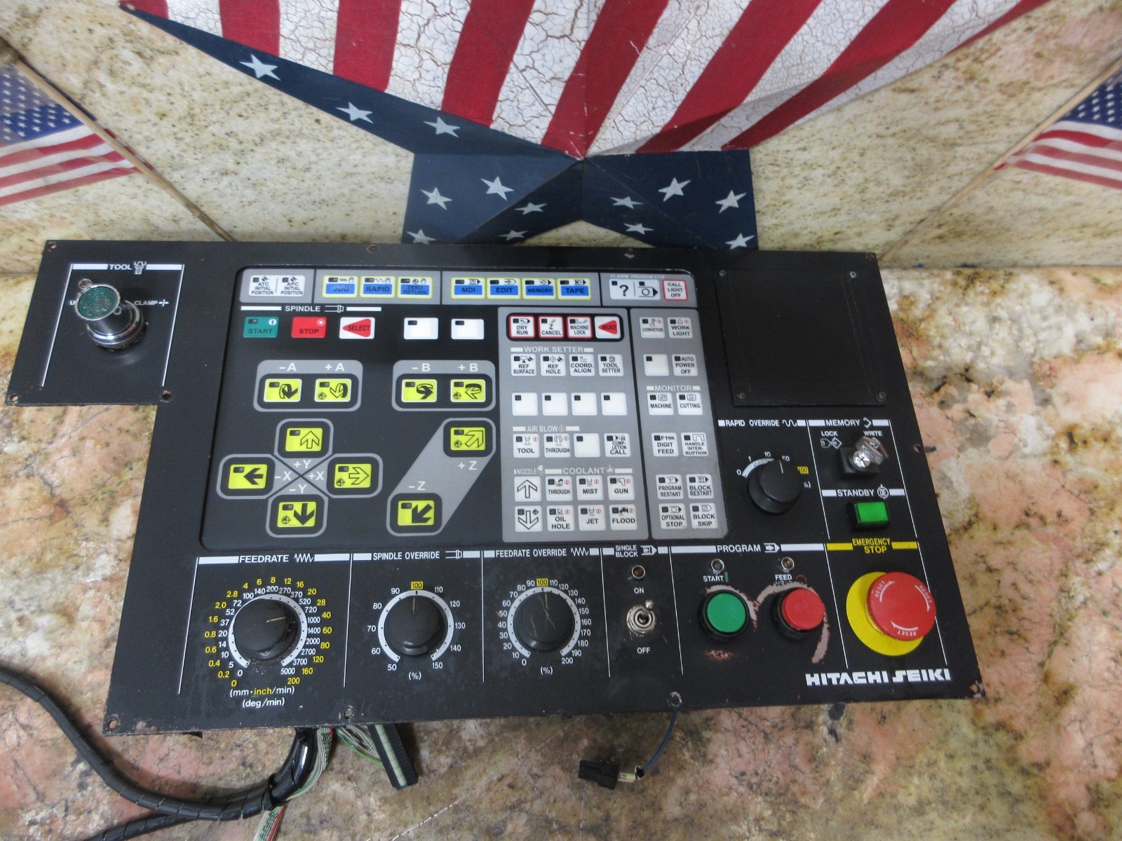 HITACHI SEIKI HG400 EN-1027B CNC VERTICAL MILL MAIN OPERATOR CONTROL PANEL