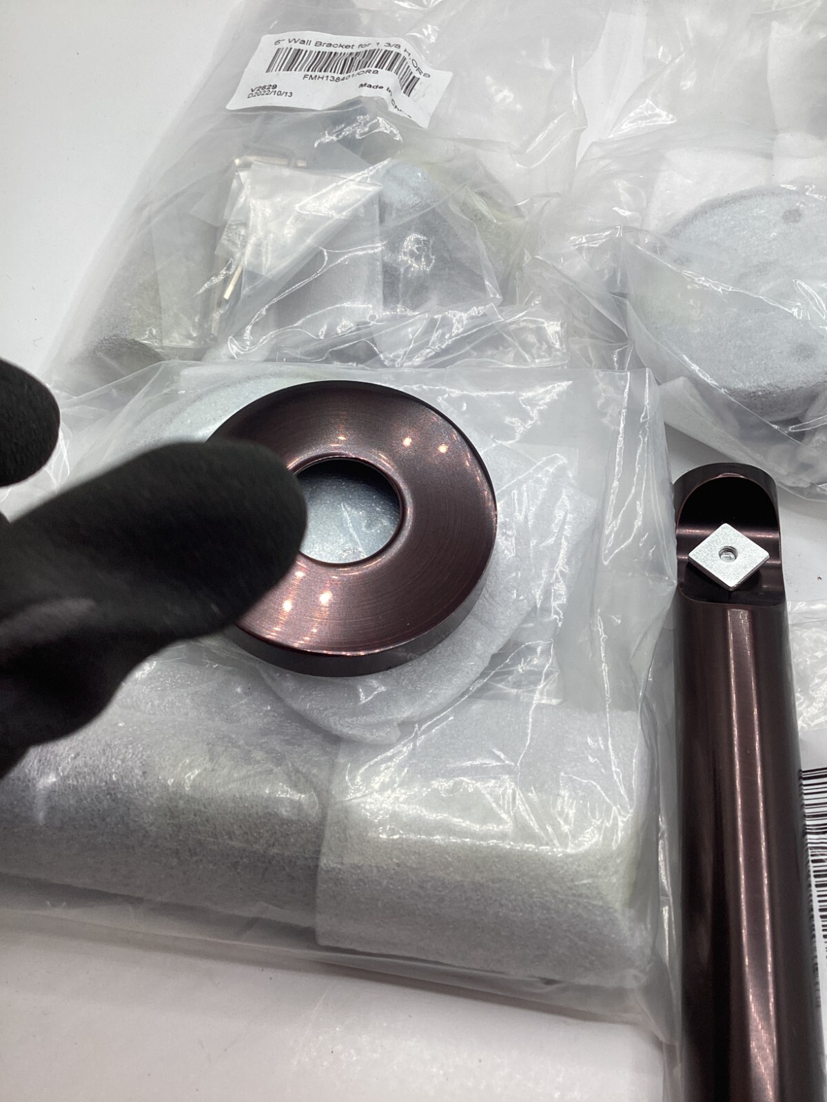 QTY 5 FMH138401/ORB 6″ Wall Bracket For 1-3/8 Inch H-Rail – Oil Rubbed Bronze