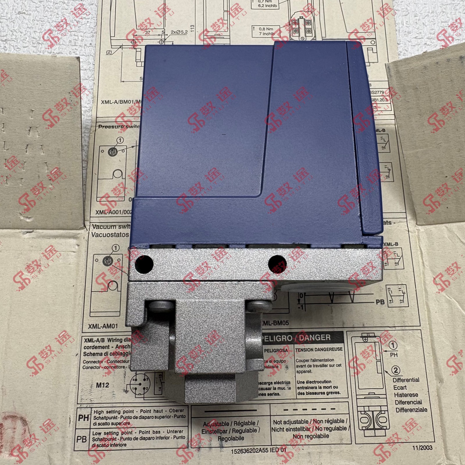 Schneider/Telemecanique XMLA004C2S11 Pressure switch#1pcs new in box