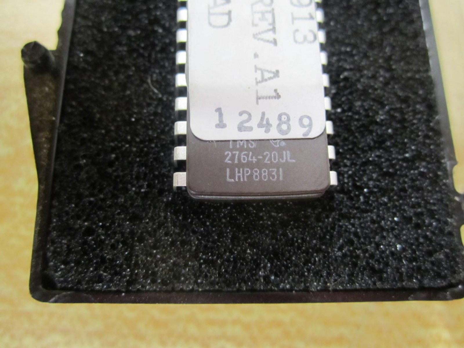 Part 063913 Integrated Circuit U25 Rev A1 12489 FAAD 2764-0JL LHP8831 JL2764HS/