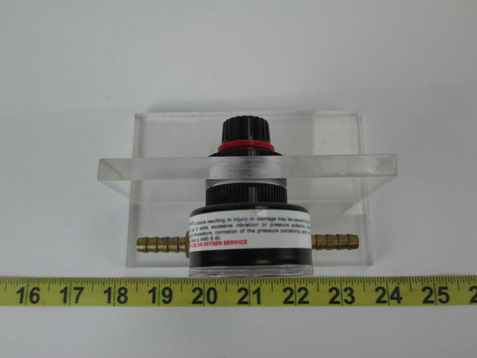 Norgren Regulator R07-100-RNKA with Norgren 0-60 PSI 0-4 bar Gauge SKU A