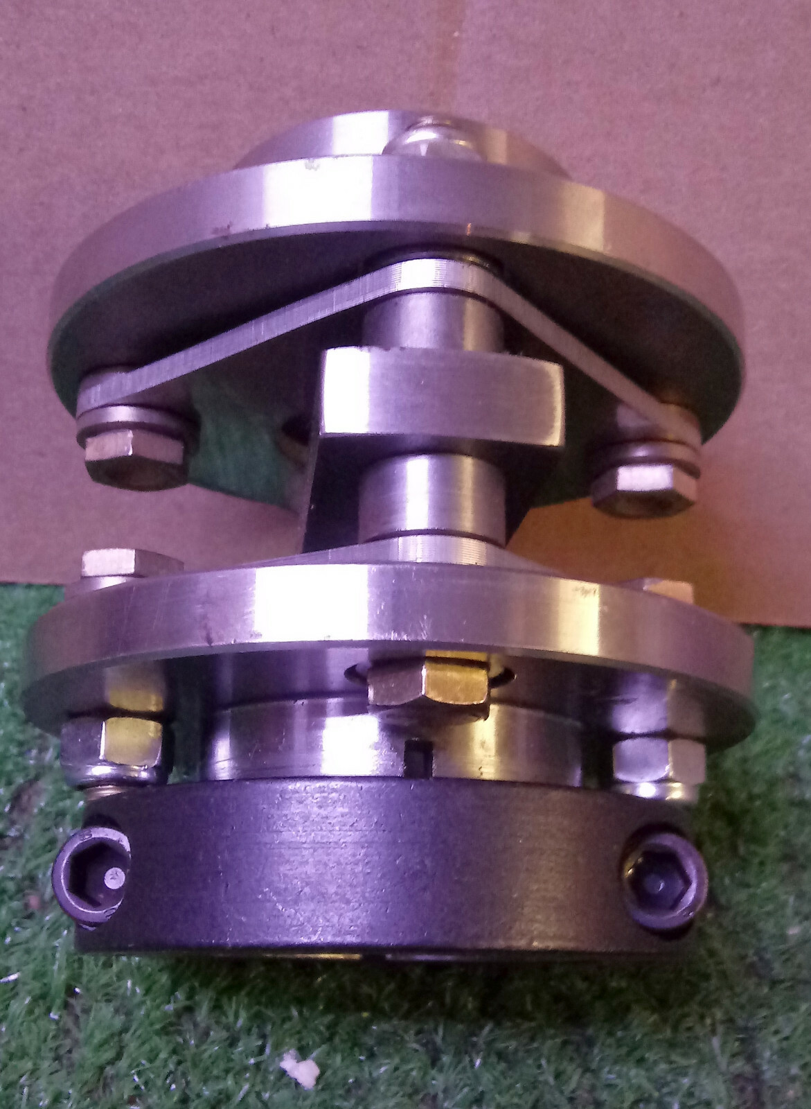 1 NEW TB WOOD’S AX15-0101 4-BOLT COUPLING NIB ***MAKE OFFER***