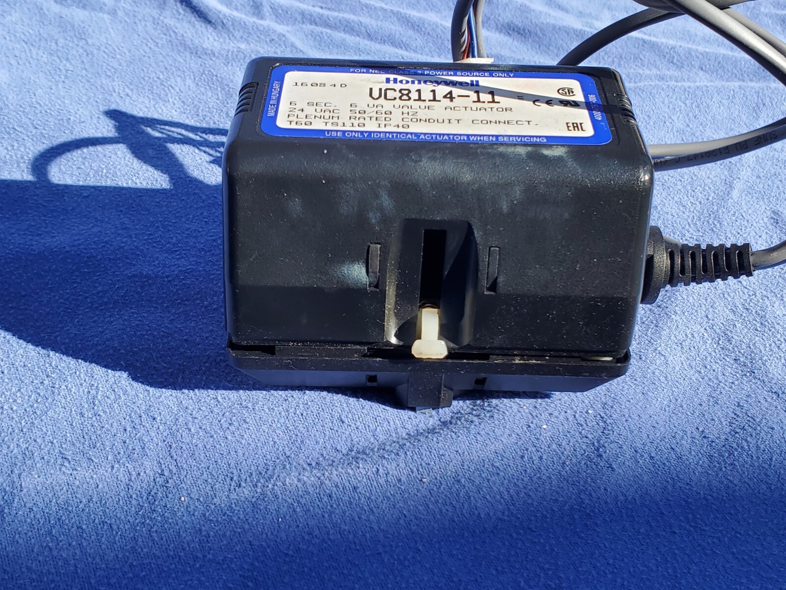 HONEYWELL VC8114-11 24 VAC 50/60HZ PLENUM RATED Conduit VALVE ACTAUTOR