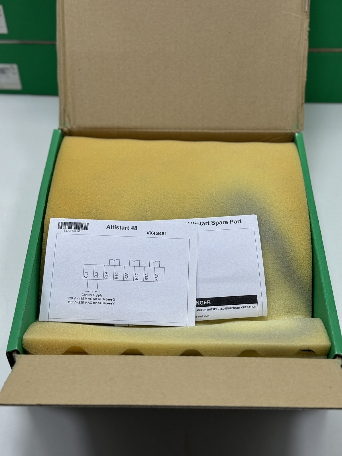 NEW SCHNEIDER VX4G481 Soft Starter Control Panel